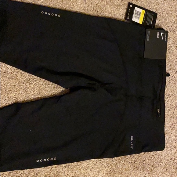 Nike Dri-Fit Leggings - Picture 4 of 4